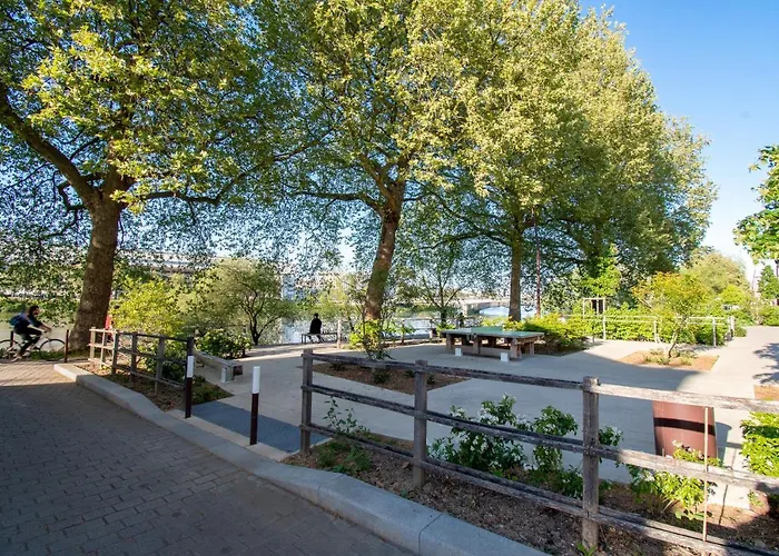 Studio Refait A Neuf Avec Parking En Bord De Loire